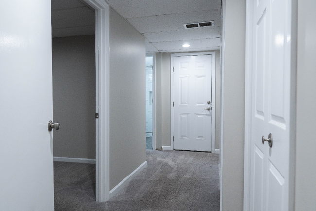 Building Photo - 2965 Red Pine Ct NW