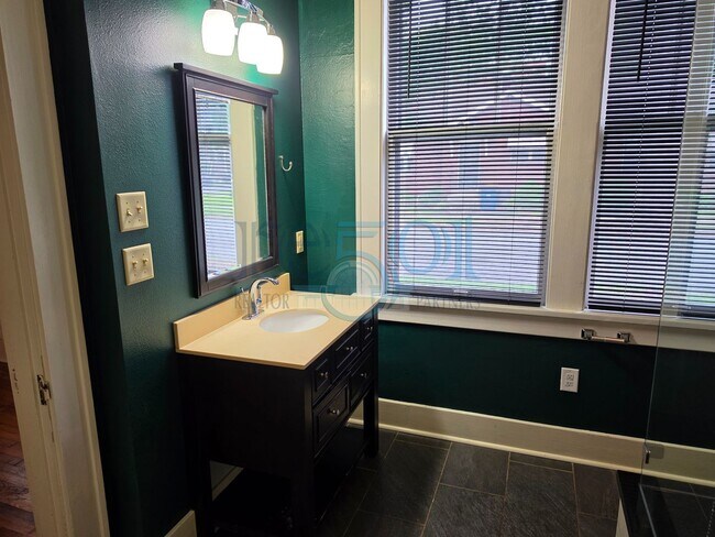 Building Photo - Charming 3BR Home in the Heart of Historic Argenta