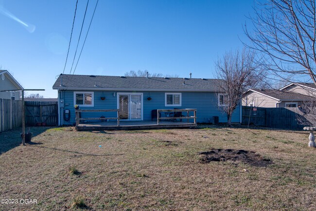 Building Photo - 2415 New Hampshire Ave