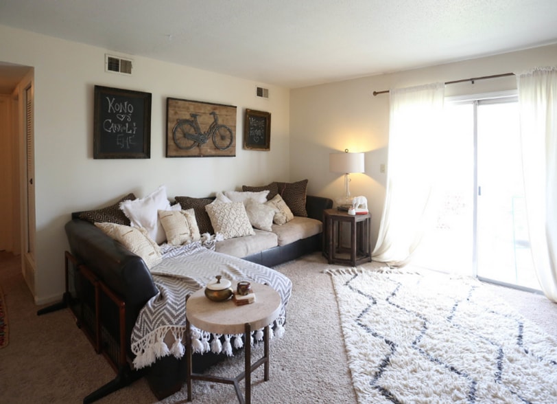 Interior Photo - Broadway Apartments