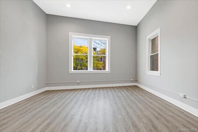 Building Photo - 47 Beekman Ave