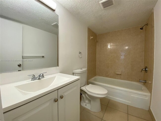 Building Photo - 2017 NW 46th Ave