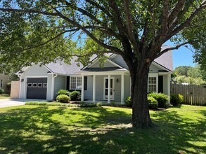 Building Photo - Remodeled home in Great Location