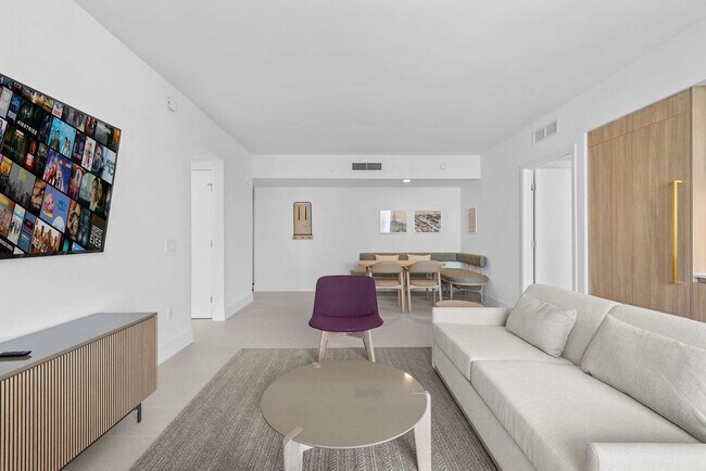 Building Photo - 159 NE 6th St