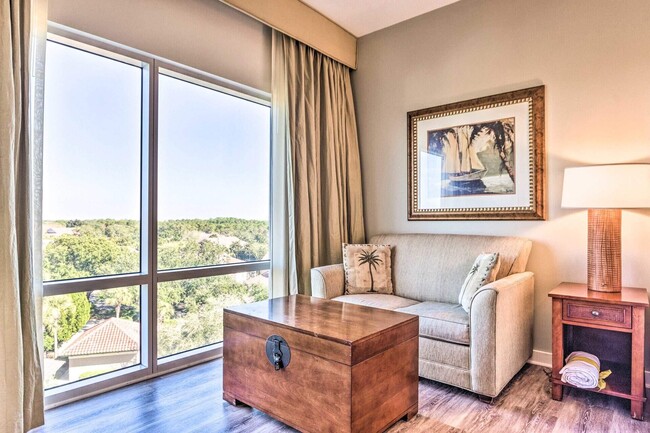 Building Photo - 5000 S Sandestin Blvd