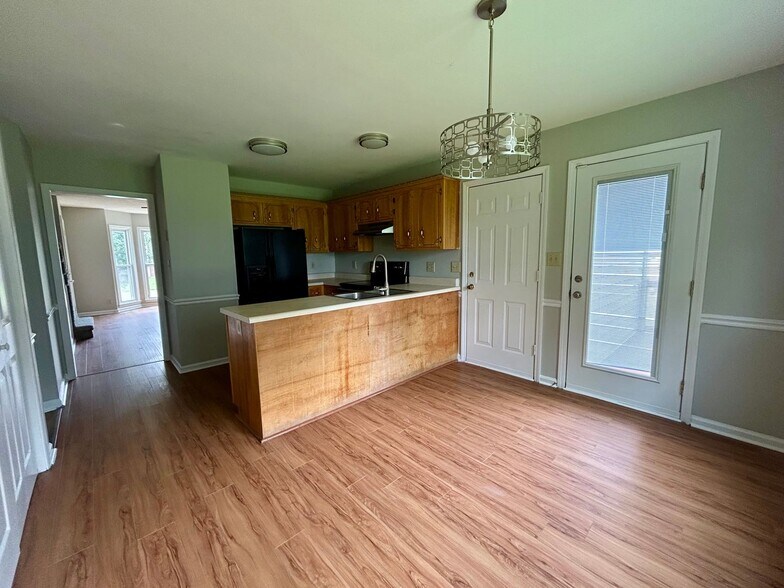 Building Photo - 1225 Cobblestone Ln