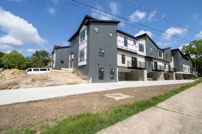 Building Photo - Brand New Construction on East Campus!