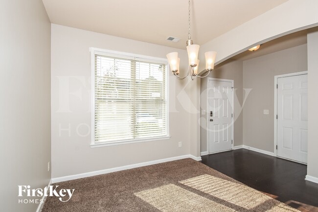 Building Photo - 6392 Woodwell Dr