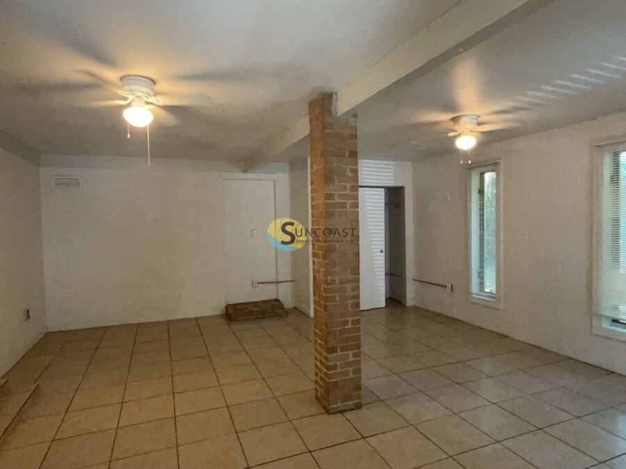Building Photo - 7130 Richardson Rd