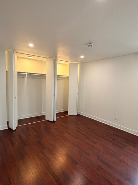 Building Photo - 2600 Brookwood Way Dr