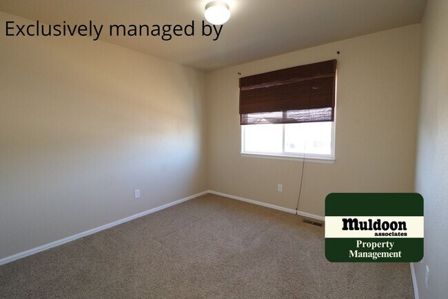 Building Photo - *COMING SOON* Lovely 3 Bedroom in Lorson R...