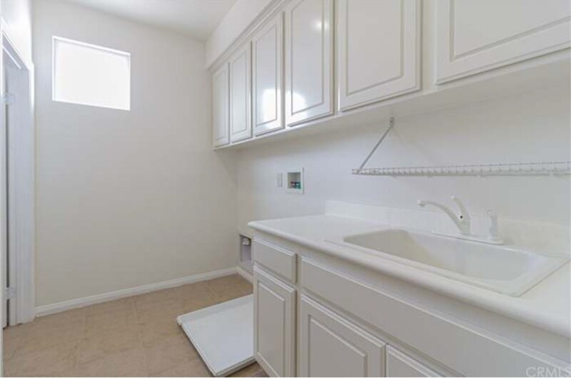 Building Photo - 12983 Leawood St