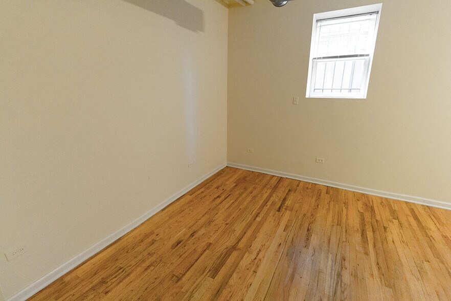 Building Photo - 1451 W Byron