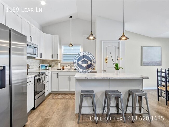 Building Photo - 1159 Lear Ln