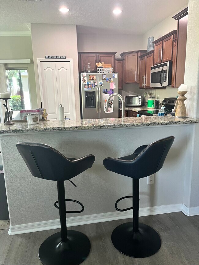 Building Photo - 2819 Lantern Hill Ave