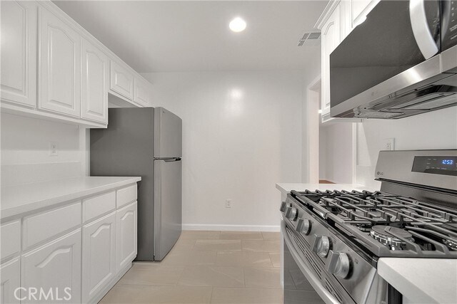 Building Photo - 3105 Walton Ave