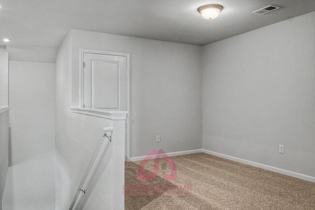 Building Photo - 378 Highline Trl