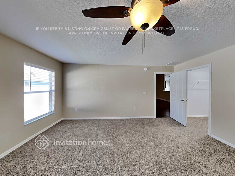 Building Photo - 2728 Oak Hammock Loop