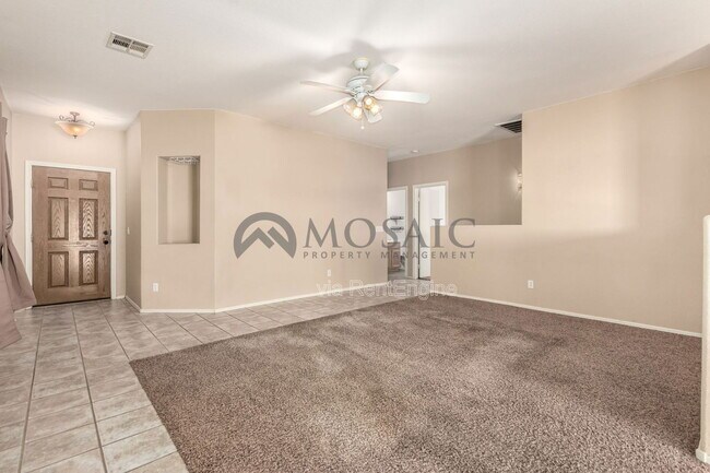 Building Photo - 6118 E Valley View Dr