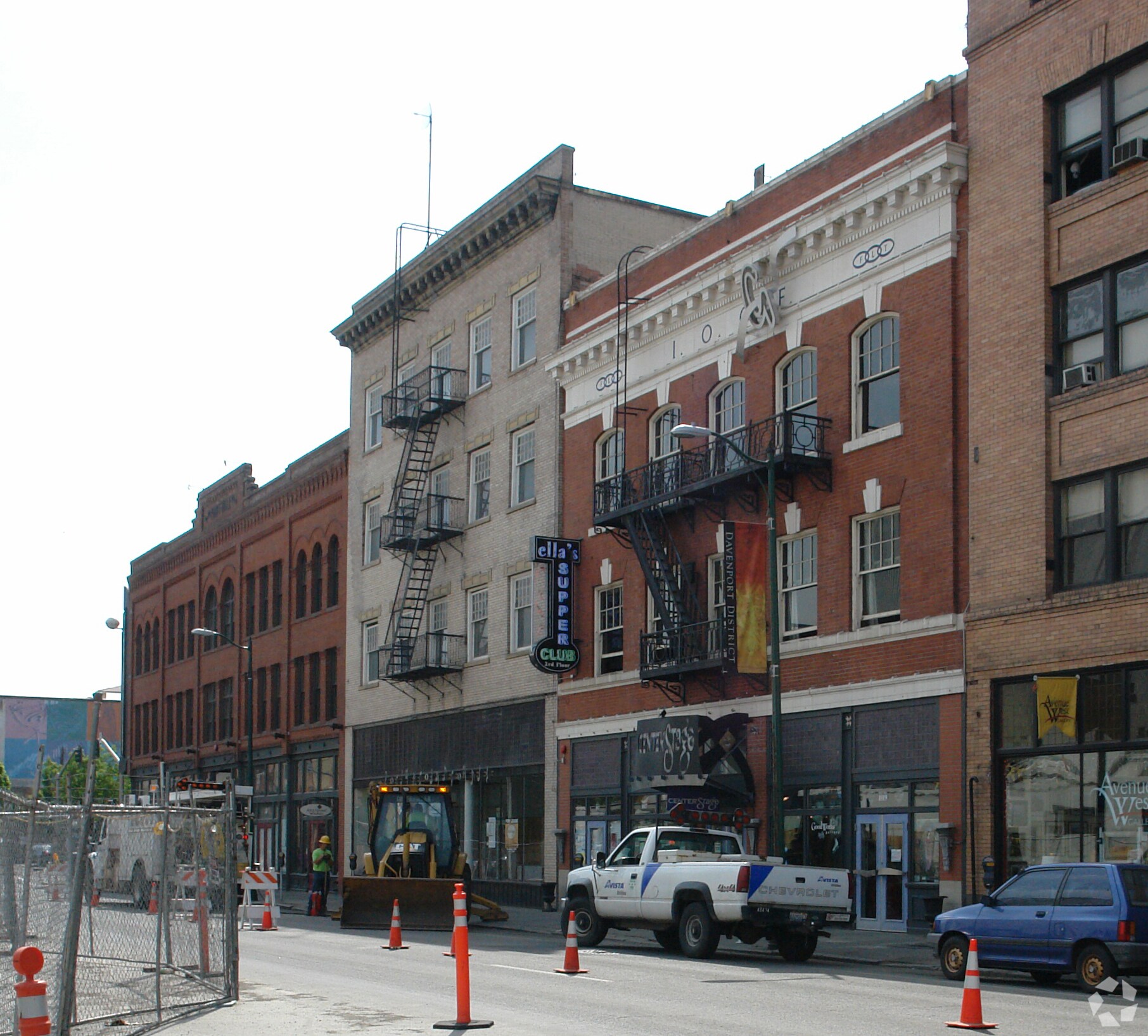 Building Photo - Montvale Lofts