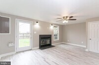 Building Photo - 310 Sedgwick Ct