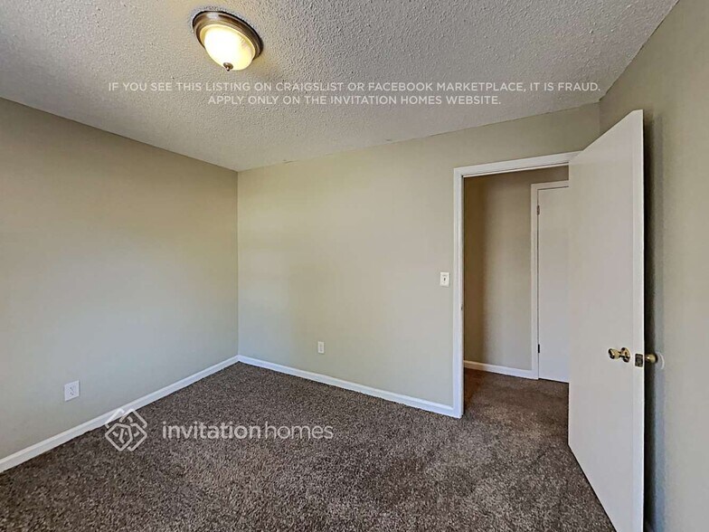 Building Photo - 360 Davis Mill Dr