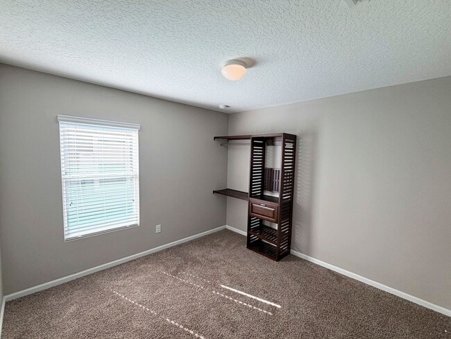 Building Photo - Beautiful 4 Bedroom, 2 Bathroom Home Situated on Grande Reserve Golf Course