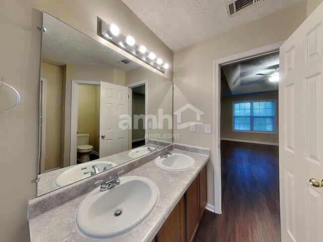 Building Photo - 3436 Friendship Farm Dr