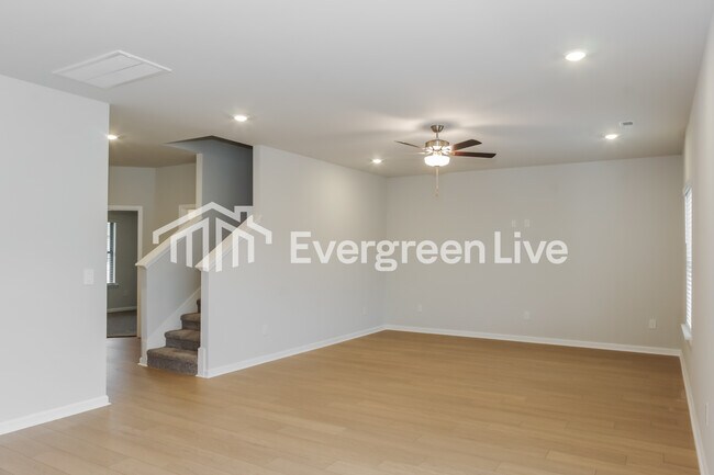 Building Photo - 103 Cool Cir