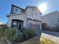 Building Photo - Spacious 4-Bedroom + Bonus Room with Moder...
