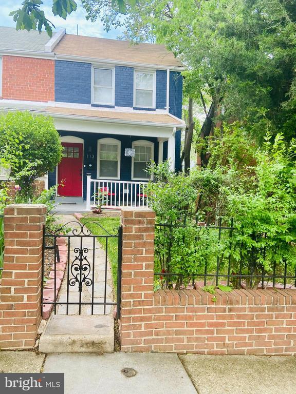 Building Photo - 113 Forrester St SW