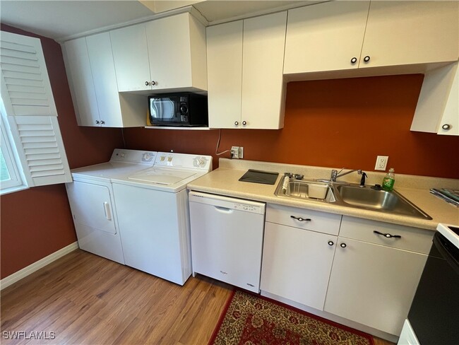 Building Photo - 1400 Pompei Ln