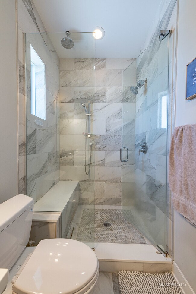 Building Photo - 457 N Aberdeen St