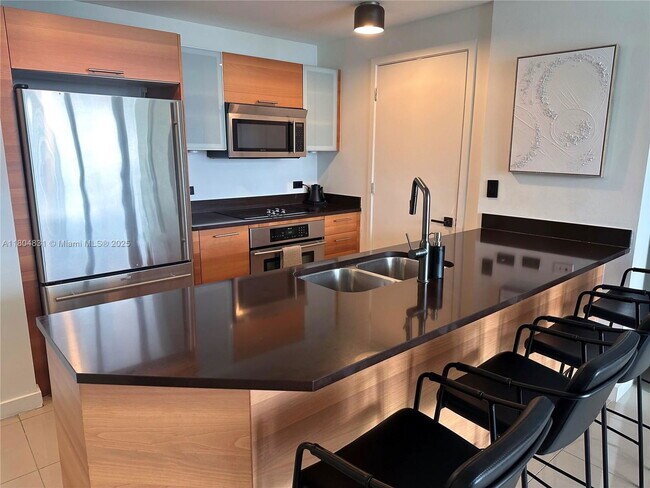 Building Photo - 3301 NE 1st Ave