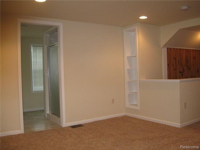 Building Photo - Remodeled Home