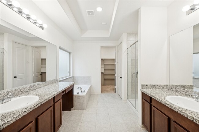 Building Photo - 6018 Bristol Spur Ln