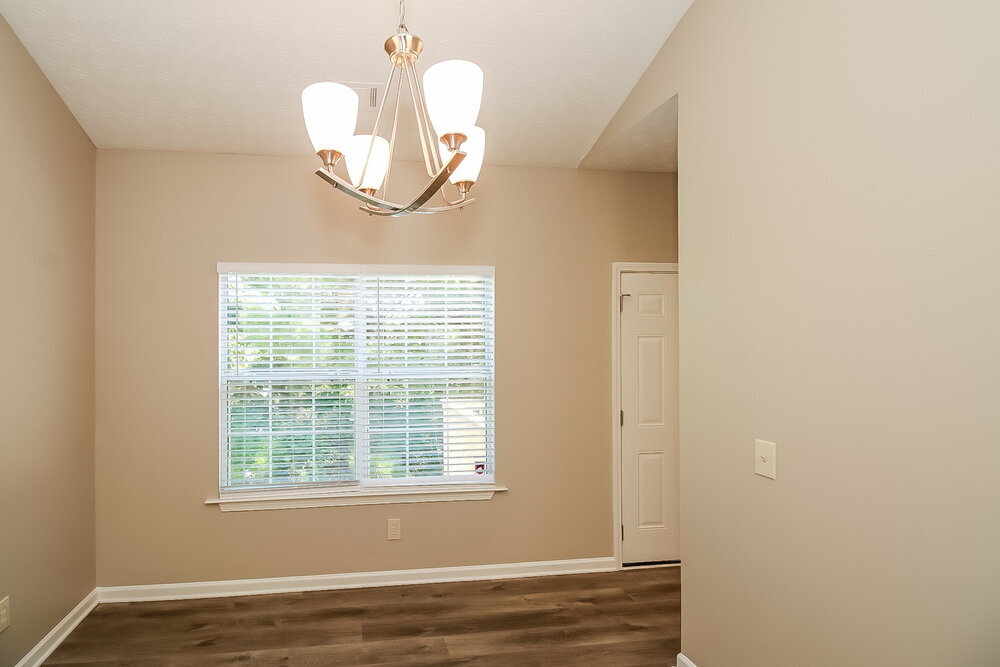 Building Photo - 4420 Roche St