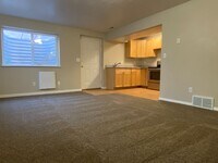 Building Photo - 265 N 750 W