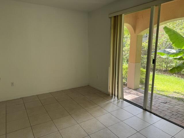 Building Photo - 8330 SW 29th St