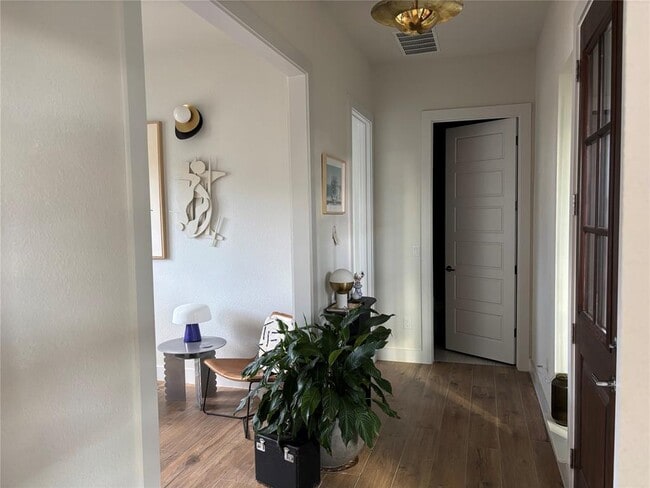 Building Photo - 9204 Apogee Blvd