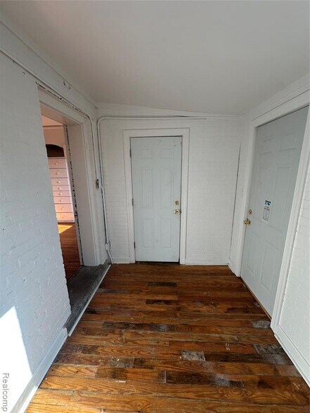 Building Photo - 3135 W McNichols Rd