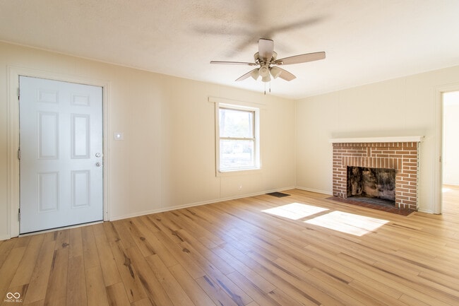 Building Photo - 1730 E 75th St