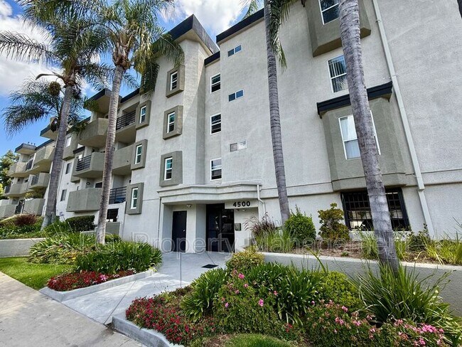 Building Photo - 4500 Laurel Canyon Blvd