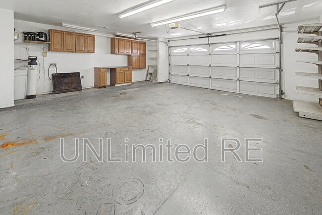 Building Photo - 2771 Typhoon Ln