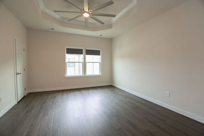 Building Photo - 2100 Tobacco Mill St