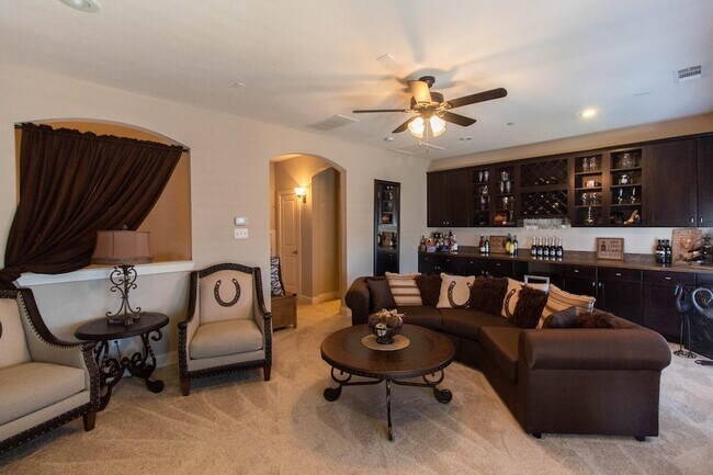 Building Photo - 1605 Brook Glen Dr