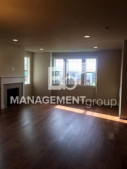 Building Photo - Beautiful Home in Bethany/NW Portland with Full access to Pool & Rec Center!