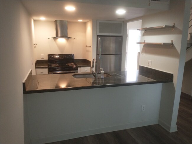 Building Photo - 8802 Ilona Ln