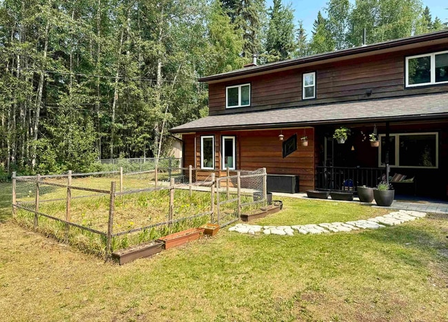 Building Photo - 4 bedroom / Pet friendly home in North Pol...