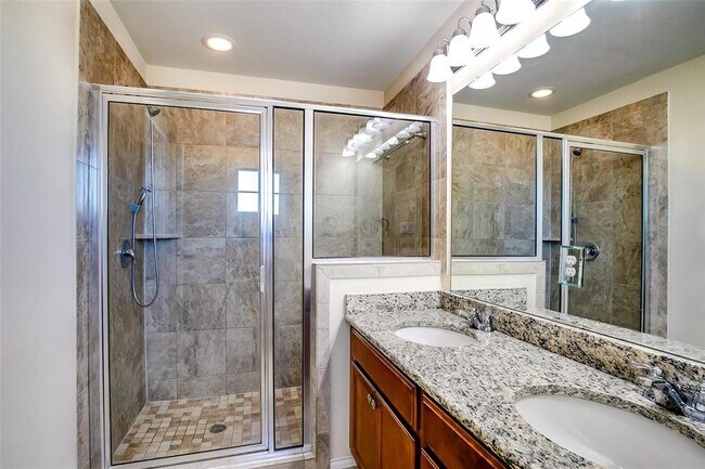 Building Photo - 3717 Dover Ferry Crossing